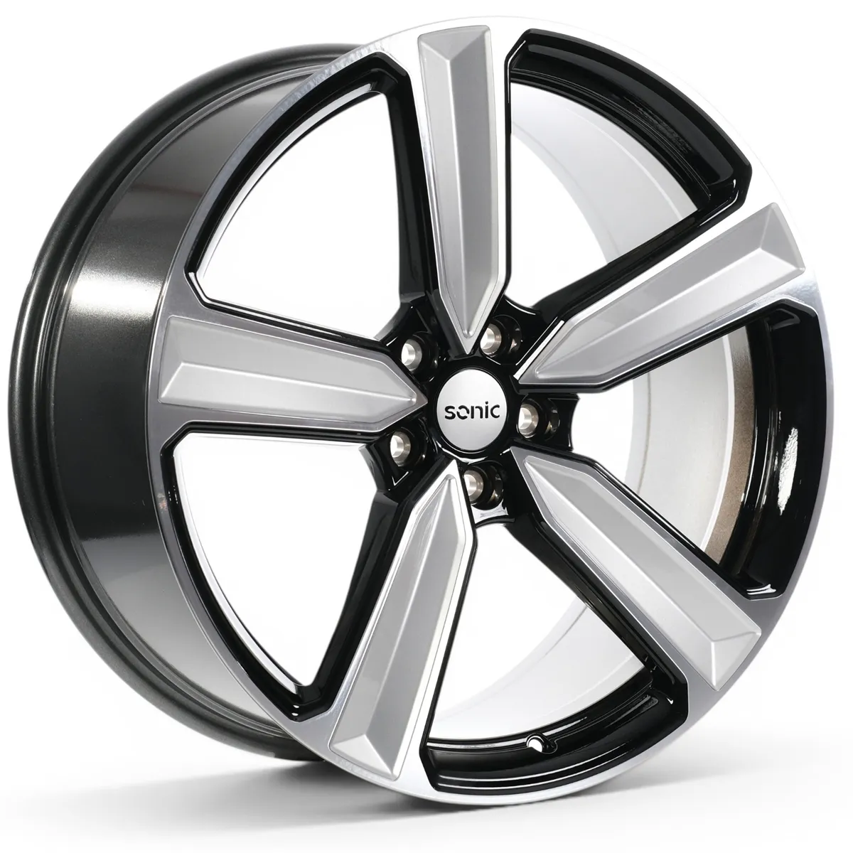 SONİC 1015/6 8.0X18 5X114.3 ET35 72.56 BD 1